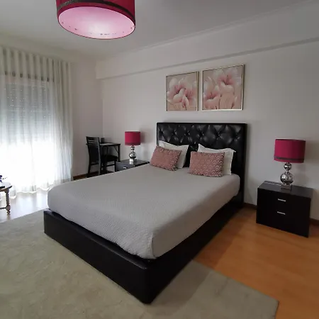 Rickyguesthouse Affittacamere Nazaré