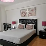 Rickyguesthouse Guest house Nazare