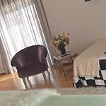 Gasthuis Rickyguesthouse Nazaré
